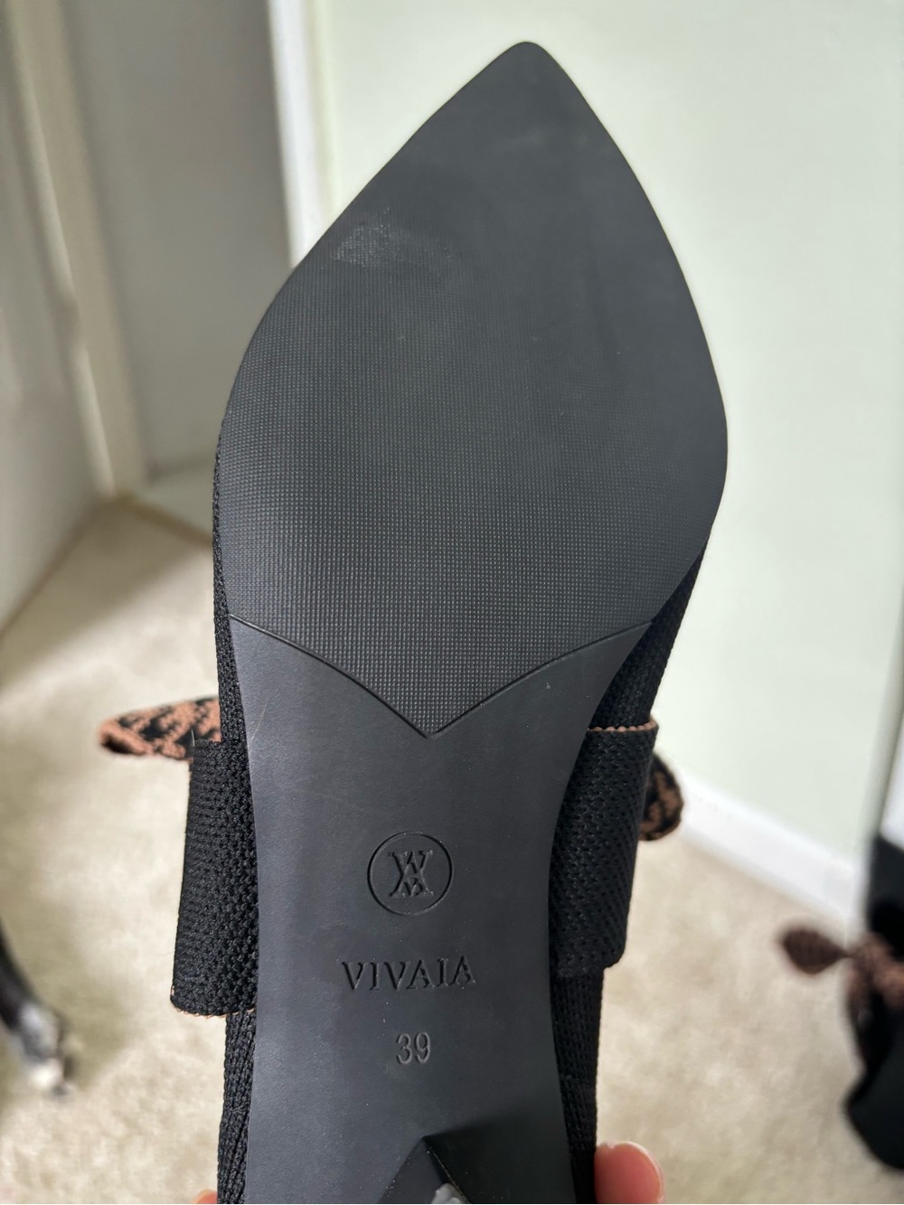 Vivaia Black Pointed Toe Block Heel With Houndstooth Tie Bow Strap Size 39 or 8 - Picture 6 of 6